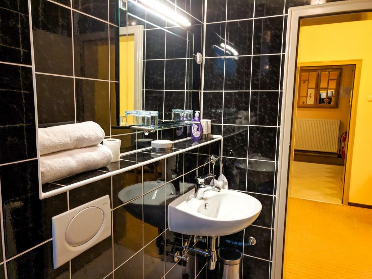 Motel Stecakヤイツェ エクステリア 写真